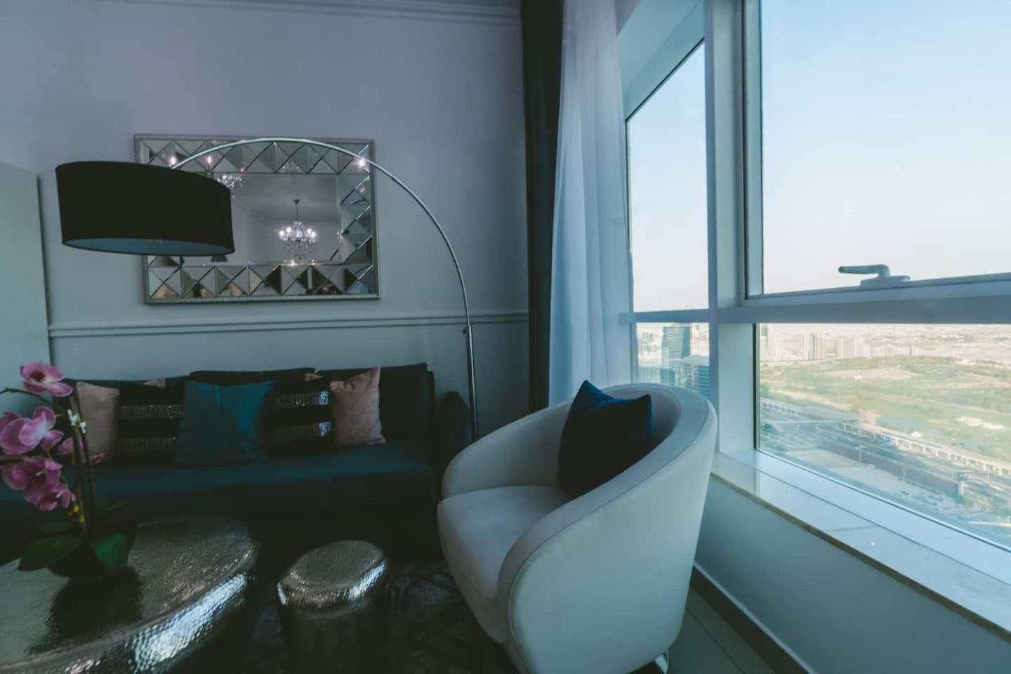 Pristine Apartment Sunrise View At 51St Dubai Buitenkant foto